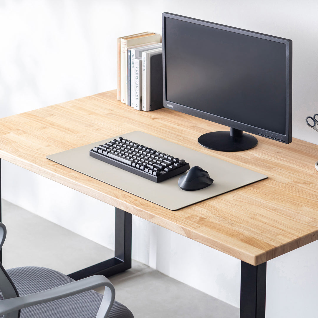 リノリウム素材の デスクマット Mサイズ・Lサイズ – KANADEMONO