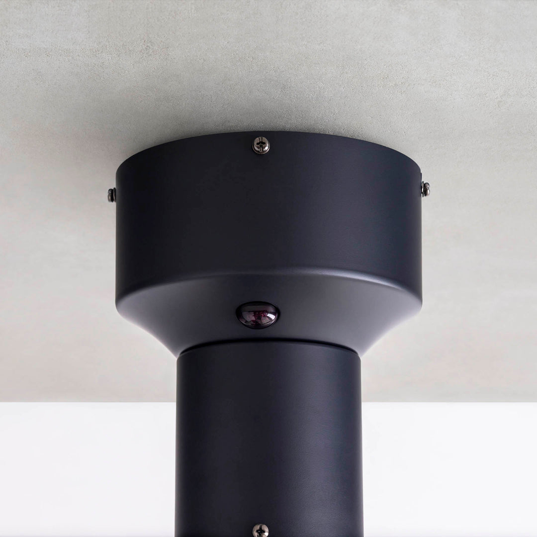 プロペラのようなフォルム シーリングファン – KANADEMONO