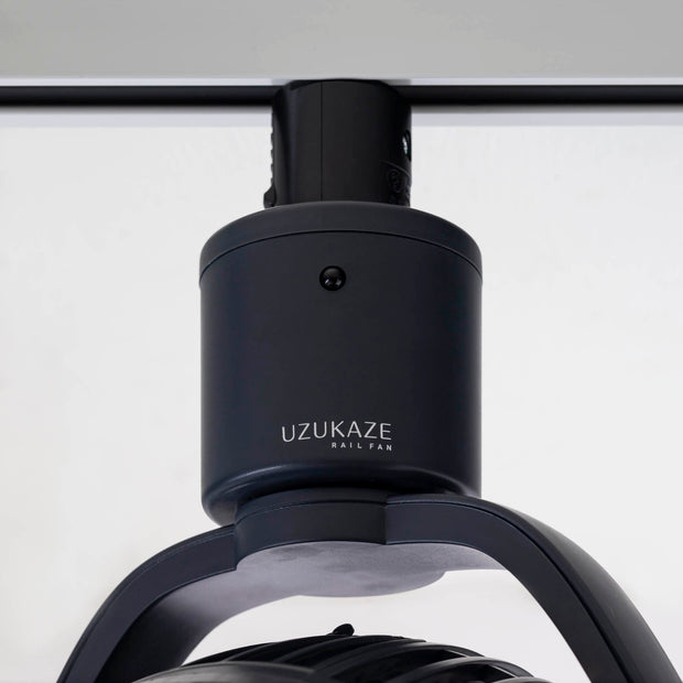 コンパクトな扇風機型シーリングファン