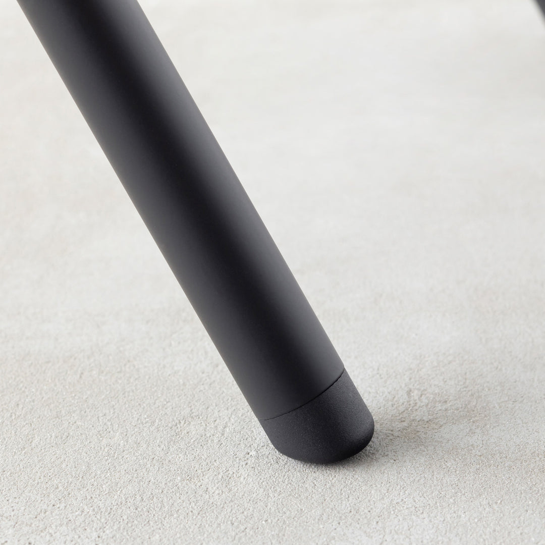 DUENDE BENT STOOL フレキシブルな スツール – KANADEMONO