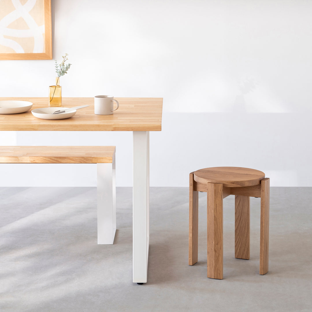 ニュアンスカラーの ウッドスツール – KANADEMONO