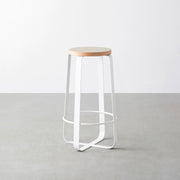 KanademonoのリノリウムMushroom Round座面とホワイトのCross_Plate脚を合わせたシンプルモダンなHighスツール