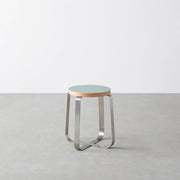 KanademonoのリノリウムLowスツール