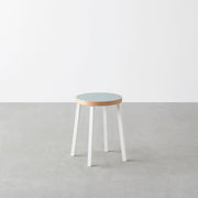 KanademonoのリノリウムLowスツール