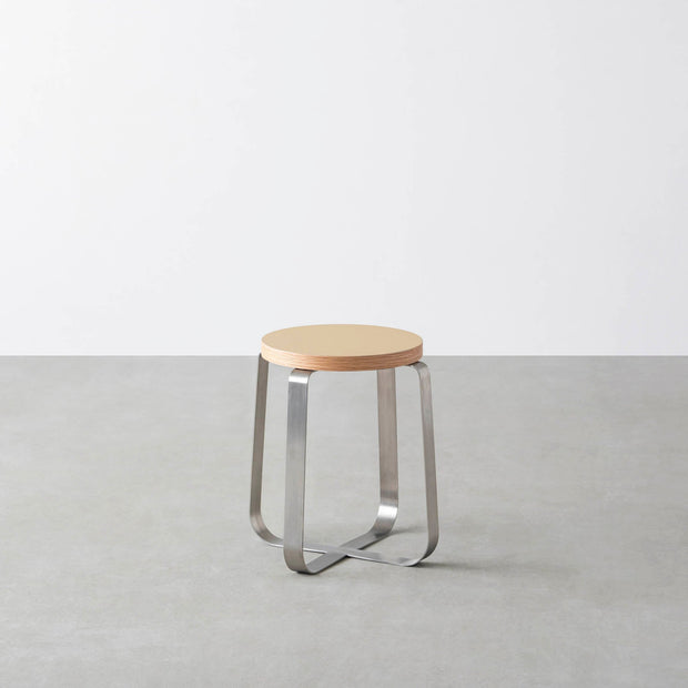 KanademonoのリノリウムLowスツール