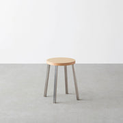 KanademonoのリノリウムLowスツール