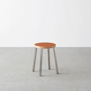 KanademonoのリノリウムLowスツール