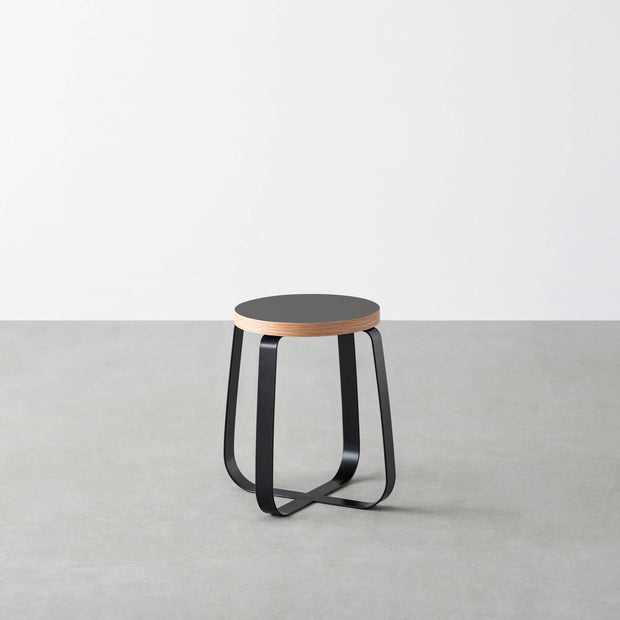 THE STOOL / リノリウム 全32色 × Black Steel　Standard