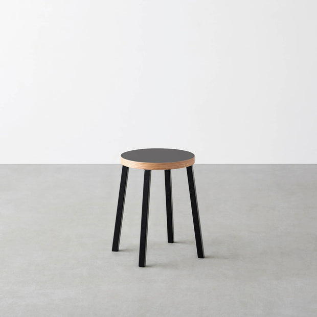 THE STOOL / リノリウム 全32色 × Black Steel　Standard