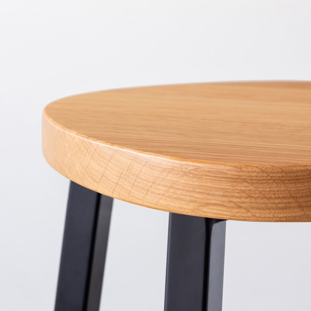 THE STOOL / 無垢 ホワイトオーク × Black Steel Standard – KANADEMONO