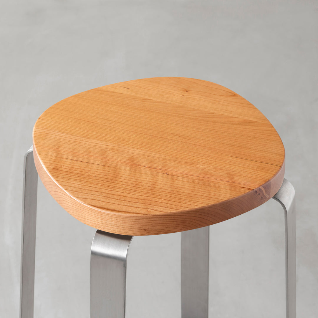 THE STOOL / 無垢 ブラックチェリー × Stainless High – KANADEMONO