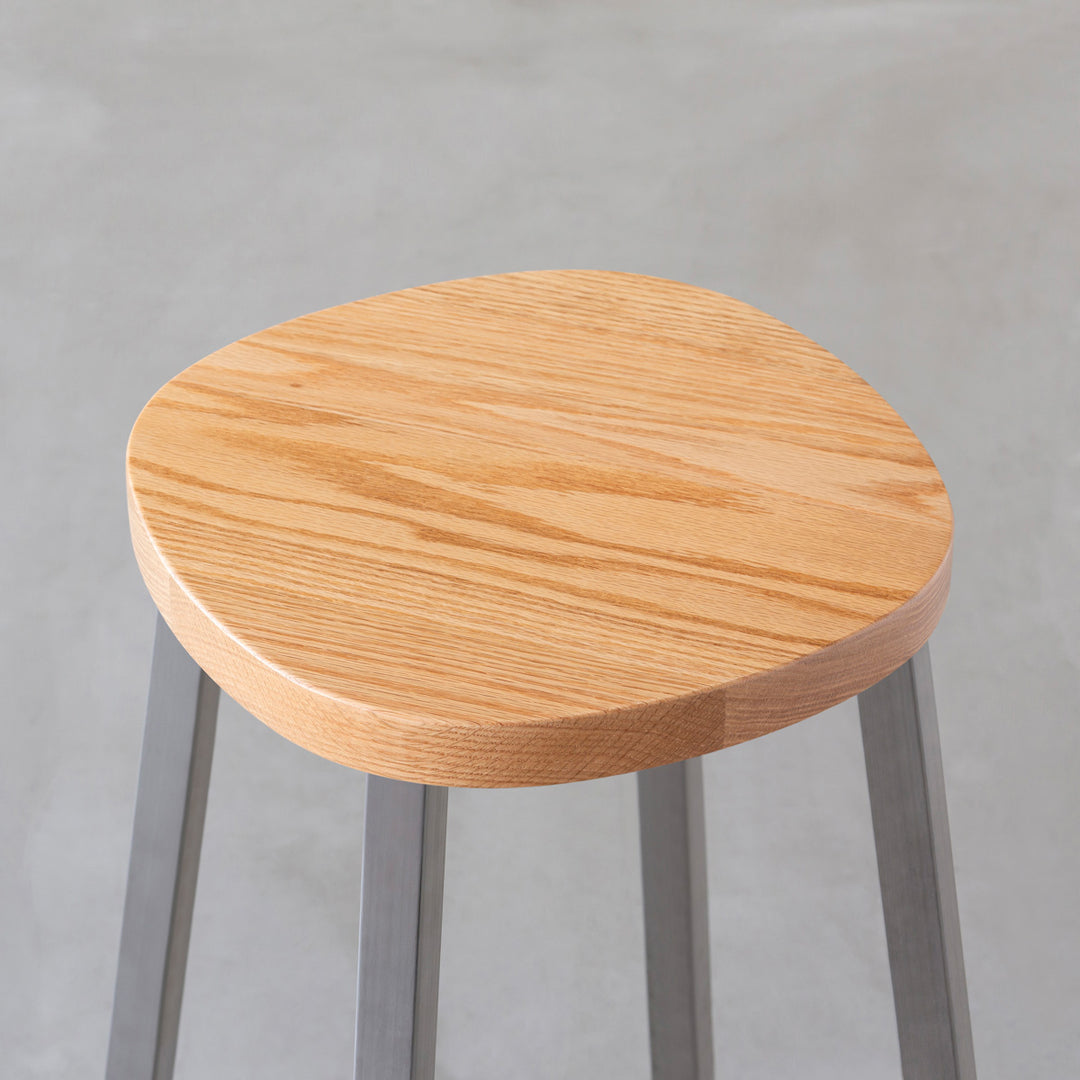 THE STOOL / 無垢 レッドオーク × Stainless Standard – KANADEMONO
