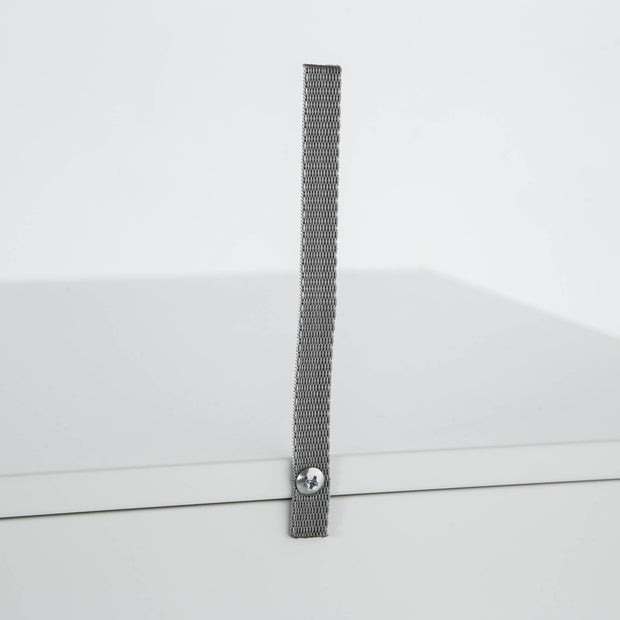 シンプルなブラックのスチール製ロッカーSサイズ