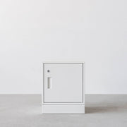 シンプルな スチール製 ロッカー　専用ベース