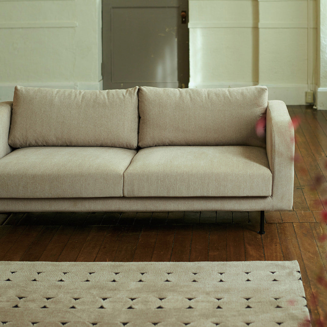 Cloud - Modern アイアン脚 ソファ 2 seater – KANADEMONO Cloud - Modern アイアン脚 ソファ 2 seater – KANADEMONO