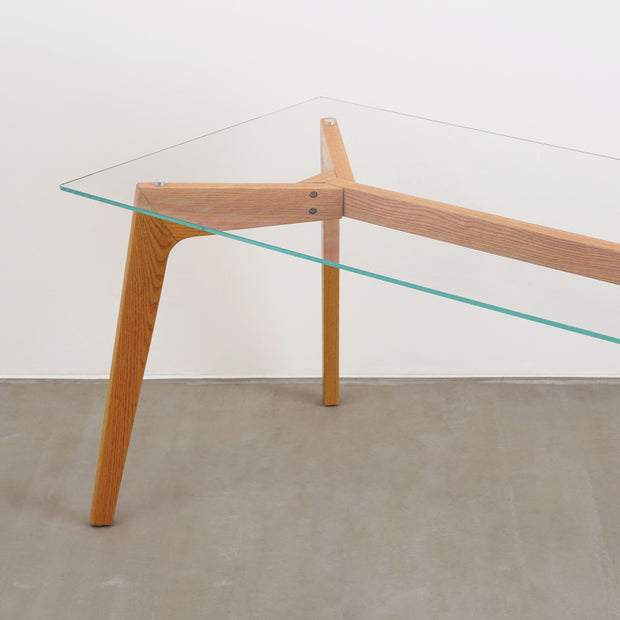 THE TABLE / ガラス × Pin 木製脚 オーク無垢材 – KANADEMONO