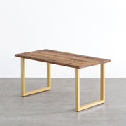 KANADEMONOのヴィンテージ加工した杉無垢材の天板とマリーゴールドのカラースクエア脚を組み合わせたテーブル