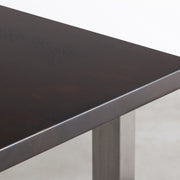 KANADEMONOの配線孔BROCK&TRAY付きのラバーウッド材ブラックブラウン天板とスクエア型ステンレス脚を組み合わせたテーブル（天板）