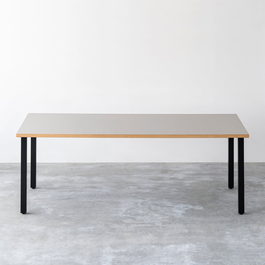 THE TABLE / リノリウム 全32色 × Black Steel × W181 - 200cm