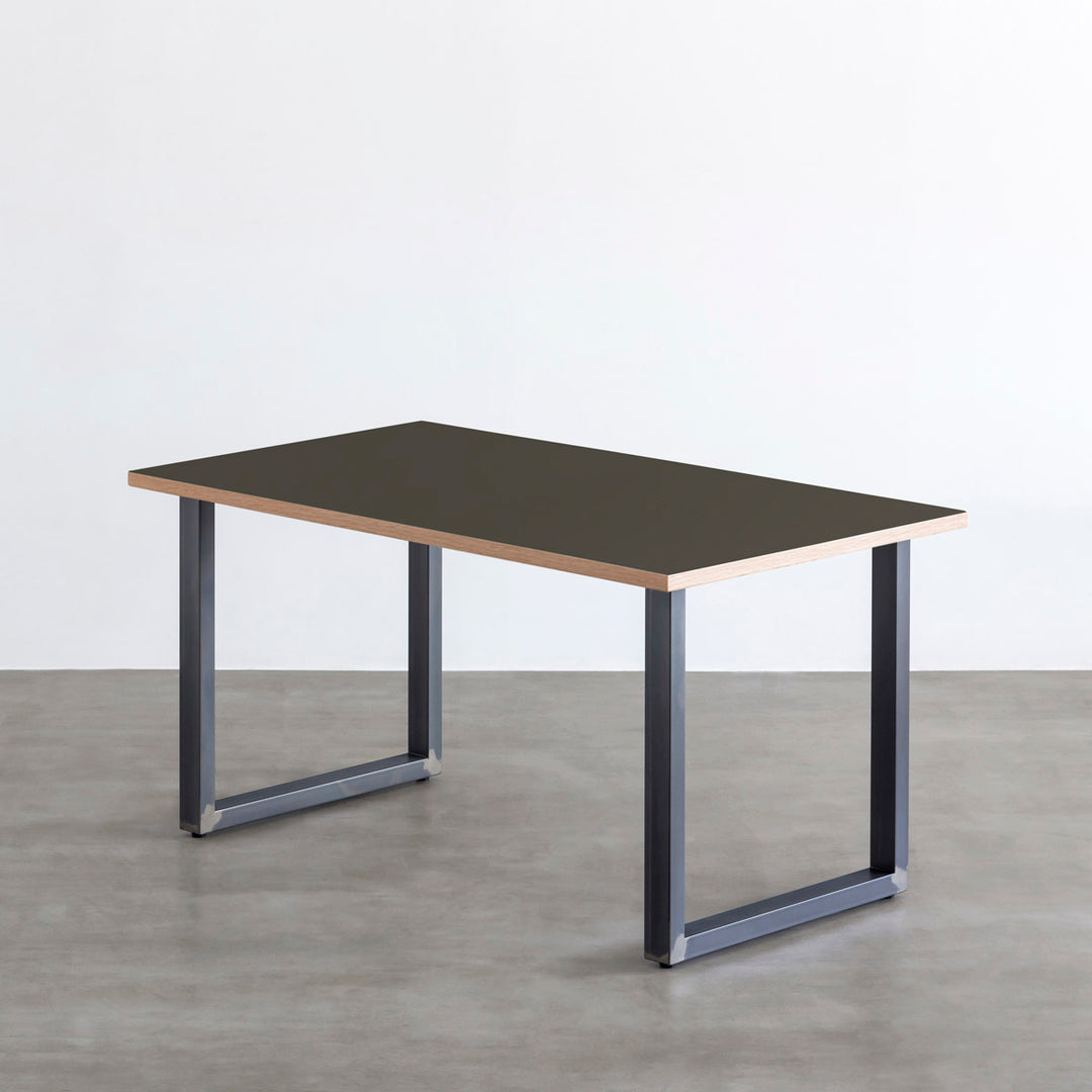 THE TABLE / リノリウム ブラック・ブラウン系 × Black Steel（クリア
