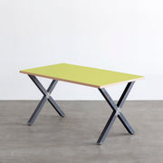 KanademonoのリノリウムSpringGreen天板にマットクリア塗装仕上げのＸライン鉄脚を組み合わせたテーブル