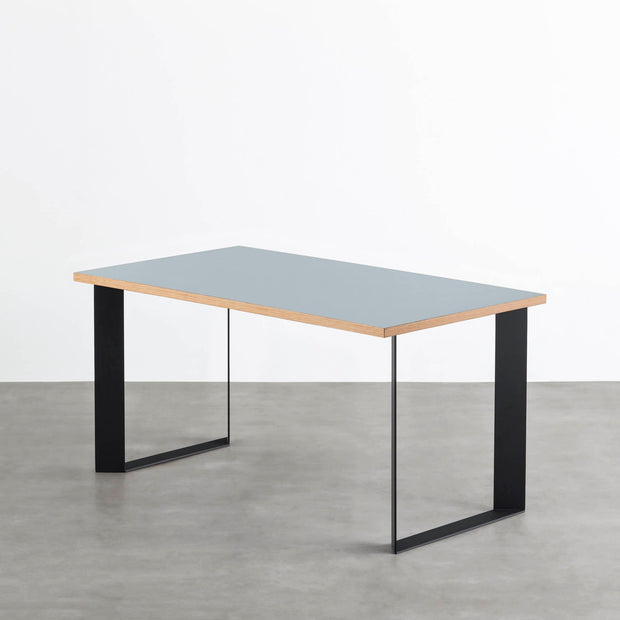 THE TABLE / リノリウム ブルー系 × Black Steel