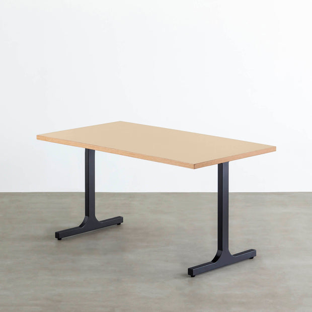 THE TABLE / リノリウム ベージュ・グレー系 × Black Steel