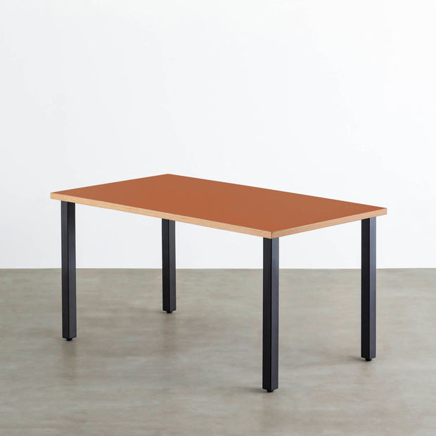 THE TABLE / リノリウム レッド・オレンジ系 × Black Steel
