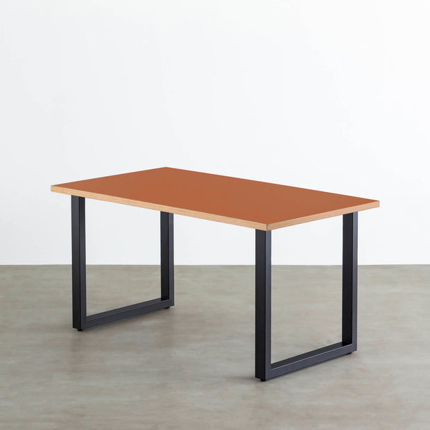 THE TABLE / リノリウム レッド・オレンジ系 × Black Steel