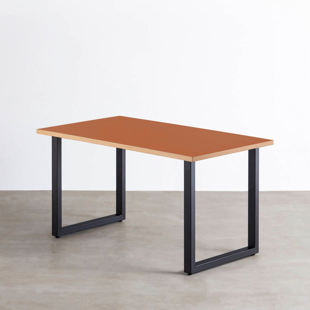 THE TABLE / リノリウム レッド・オレンジ系 × Black Steel