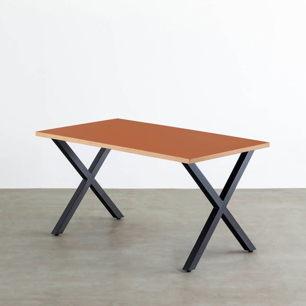 THE TABLE / リノリウム レッド・オレンジ系 × Black Steel