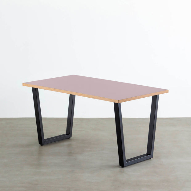 THE TABLE / リノリウム レッド・オレンジ系 × Black Steel
