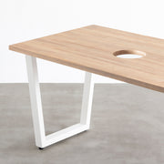 Kanademonoのラバーウッドアッシュグレー天板とホワイトのトラペゾイド鉄脚で製作した、猫穴付きのテーブル（天板と脚）