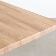 KANADEMONOのワイヤーバスケット付きのラバーウッド材アッシュグレーカラー天板にマットホワイトのIライン鉄脚を組み合わせたテーブル（天板）