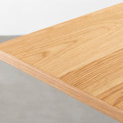 KANADEMONOのホワイトオーク突板天板を使用したテーブル（天板角）