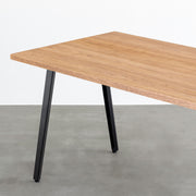 かなでもののくるみ突板天板とブラックのスリムライン鉄脚を組み合わせたテーブル（天板と脚）