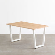 かなでもののホワイトアッシュ材とホワイトのトラペゾイド鉄脚を組み合わせたシンプルモダンなテーブル