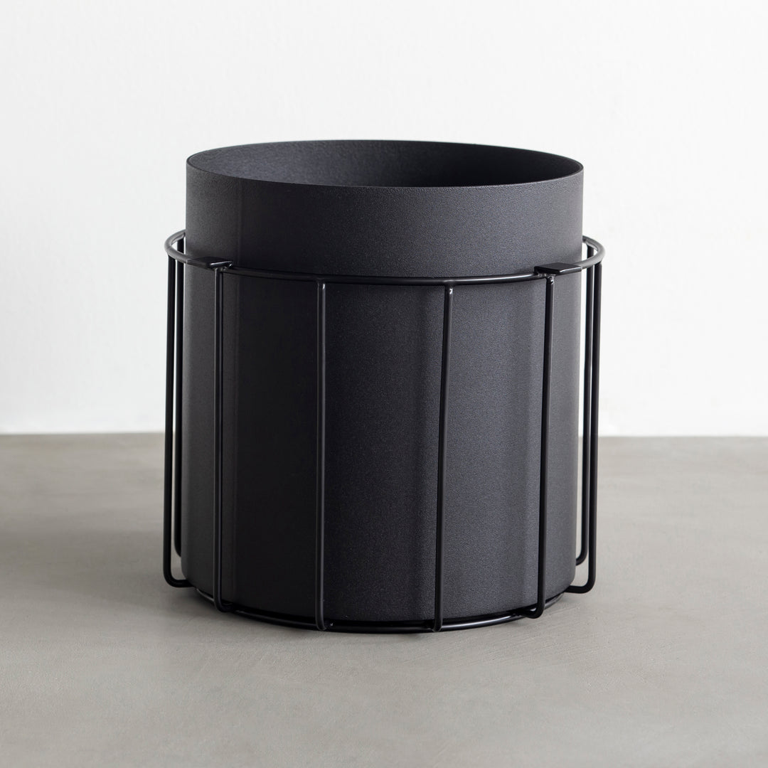 THE CAFE TABLE / ラバーウッド Black Steel トライアングル