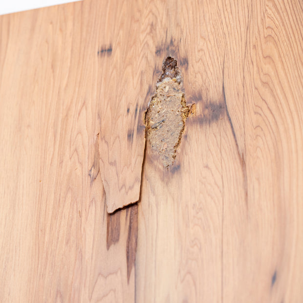 厳選一枚板 / 屋久杉 #0046 1950 × 622 ~ 855 mm – KANADEMONO