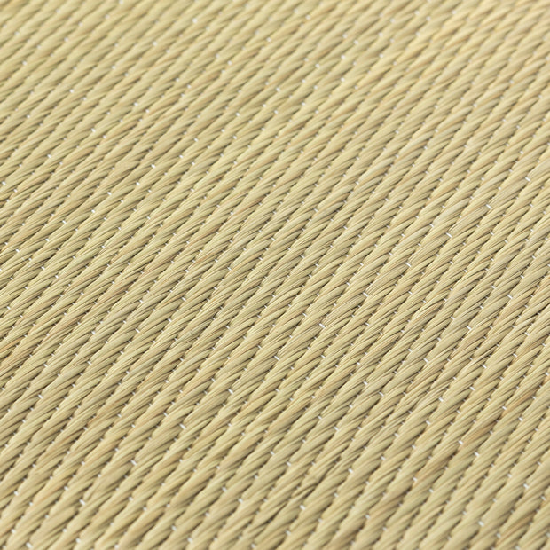 Kanademonoのラバーウッドアッシュグレー天板に畳をはめ込みホワイトライン脚と合わせたシンプルモダンなベンチ（畳の表面）