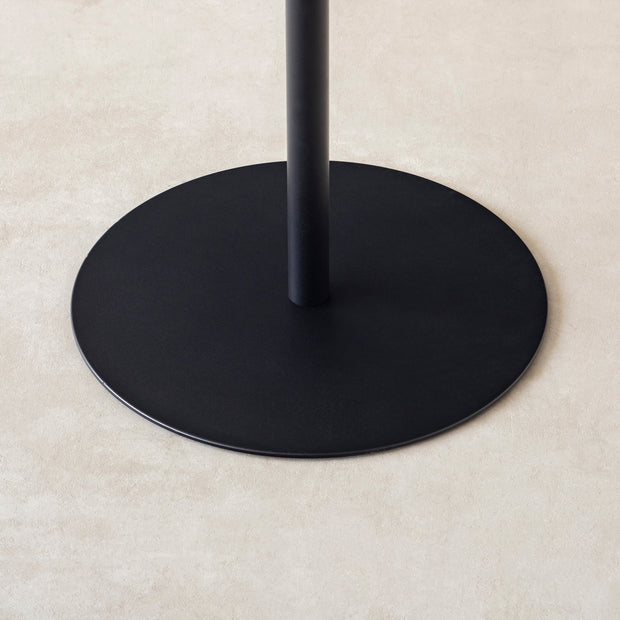 THE CAFE TABLE / 無垢 レッドオーク　Black Steel 1本脚 × ラウンド φ61 - 70