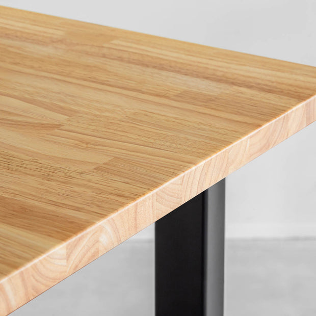 かなでもののナチュラルテイストなラバーウッドとマットブラックのスクエア鉄脚を使用したシンプルモダンなデザインのテーブル4