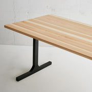 かなでものの長良杉とマットブラックのI型の鉄脚を組み合わせたシンプルモダンなテーブル3