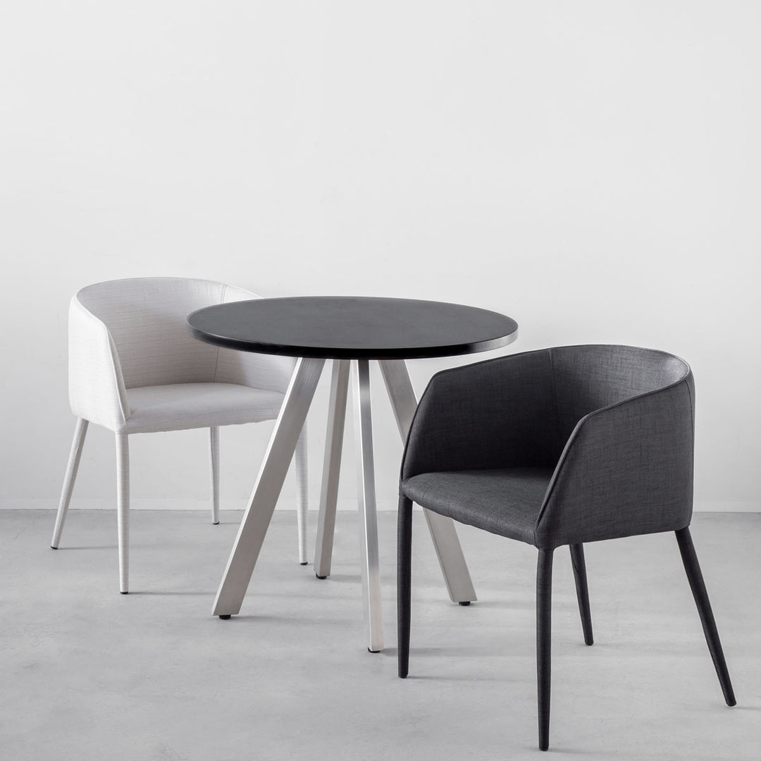 Elegant Armchair – KANADEMONO