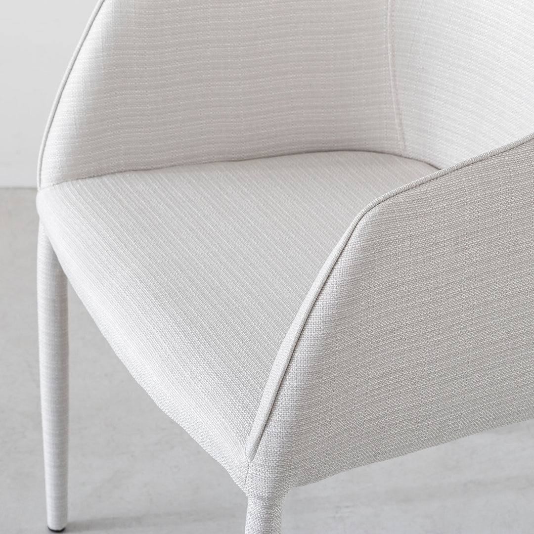 Elegant Armchair – KANADEMONO