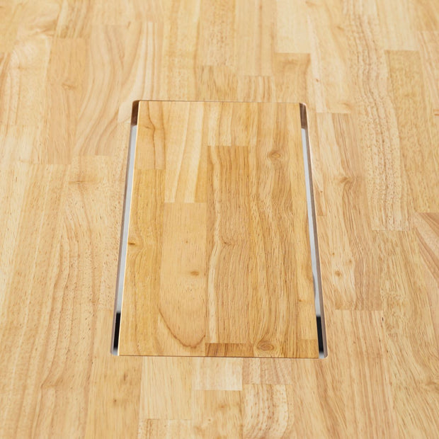 KANADEMONOのラバーウッドと鉄脚に BLOCK＆TRAY 配線孔フラットタイプをつけた実用的でシンプルモダンなテーブル4