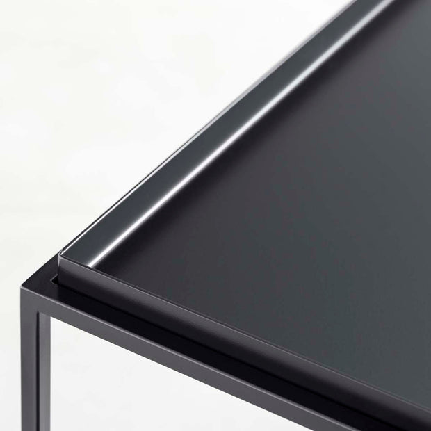 かなでものの天板が取り外せるブラックスチールのシャープなサイドテーブルM(天板クローズアップ)