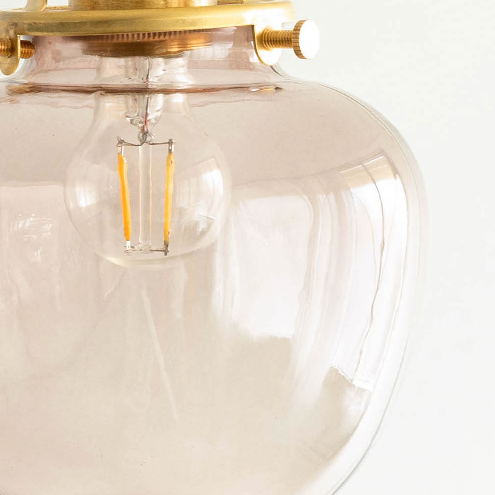 Glass × Brass リンゴのようなガラスのペンダントライト – KANADEMONO Glass × Brass リンゴのようなガラスのペンダントライト – KANADEMONO