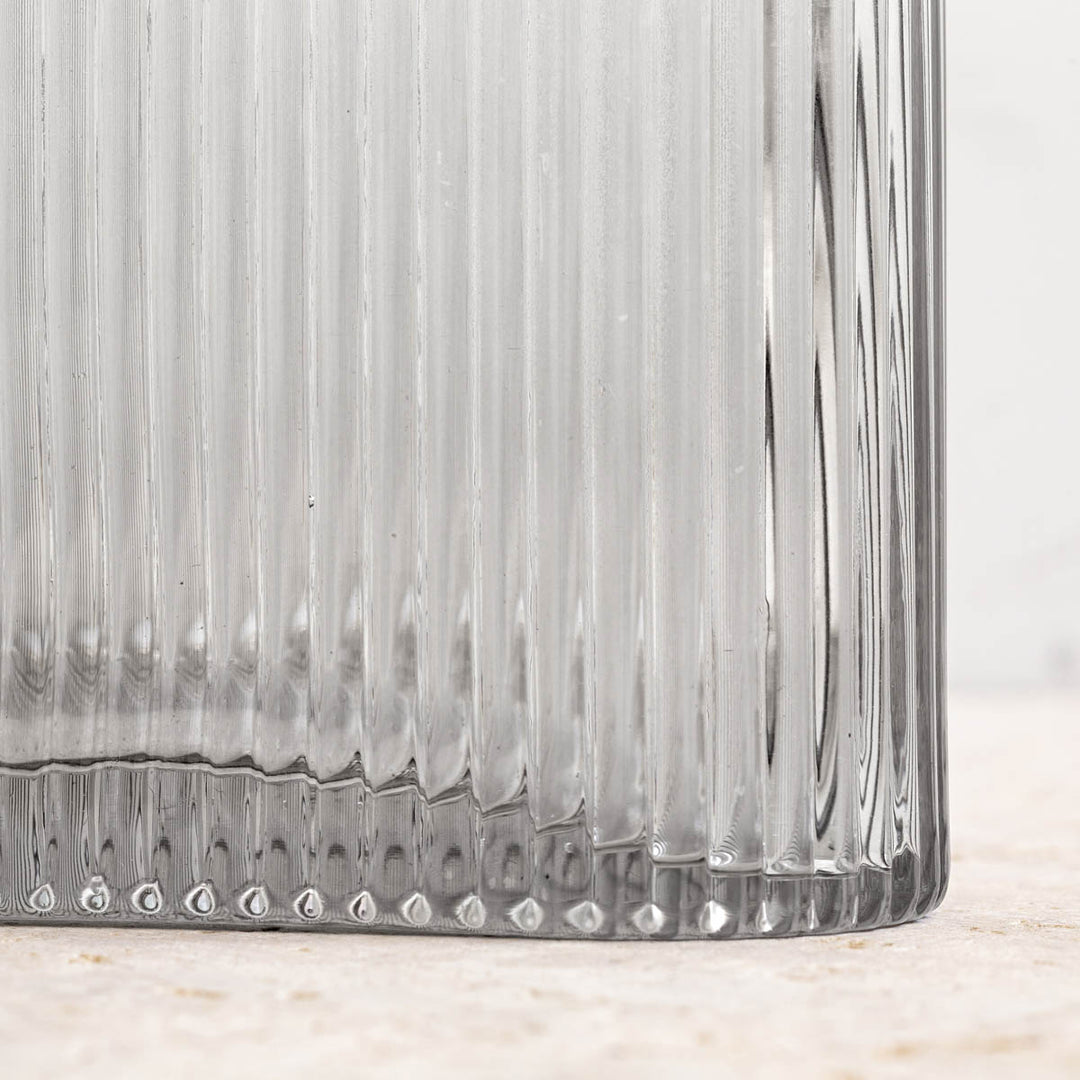 ElegantTriangleGrayTexturedGla