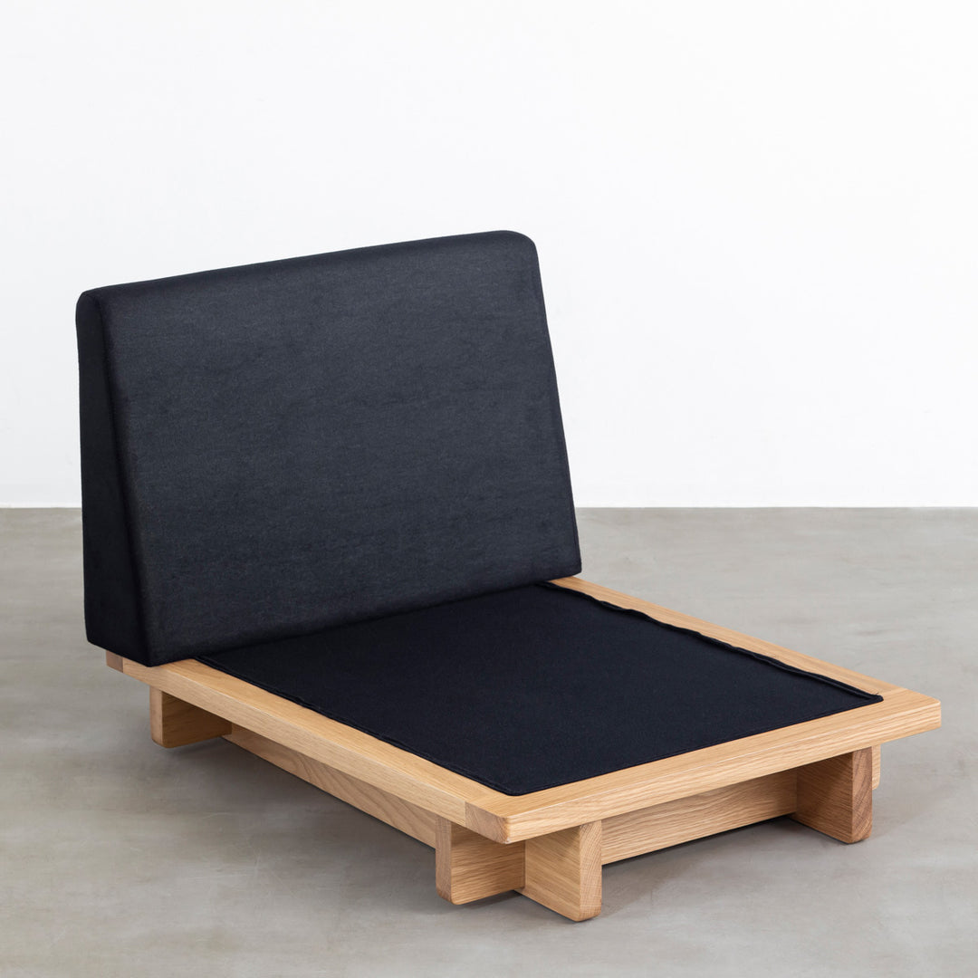 Fabric × Wood クロスフレームソファ 1 seater ベージュ – KANADEMONO